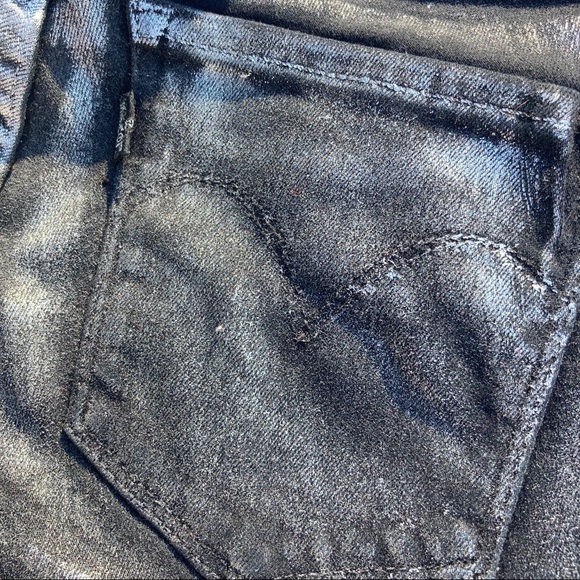 Silver Skinny Levi’s - Picture 6 of 10